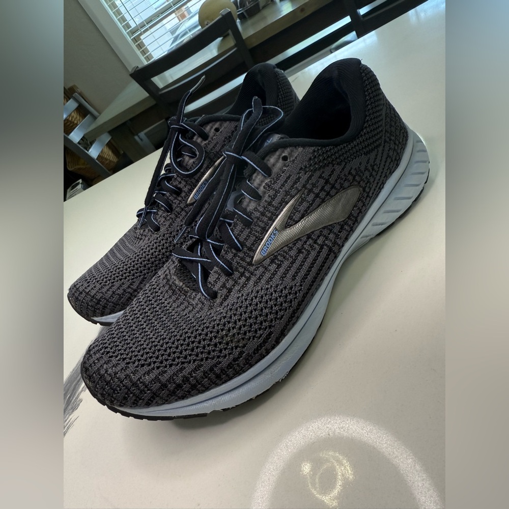 Brooks Revel 1203021B032 Womens Black Blue Running Shoes Sneakers Size 8.5B